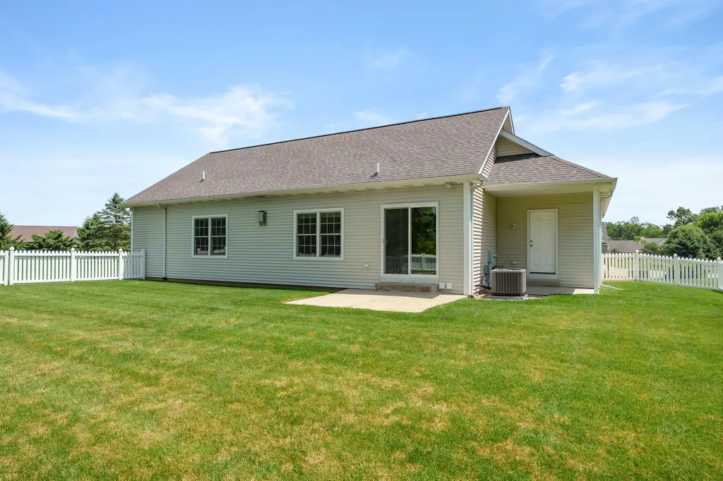 597 Winter Slope Oshtemo Charter Township MI 49009
