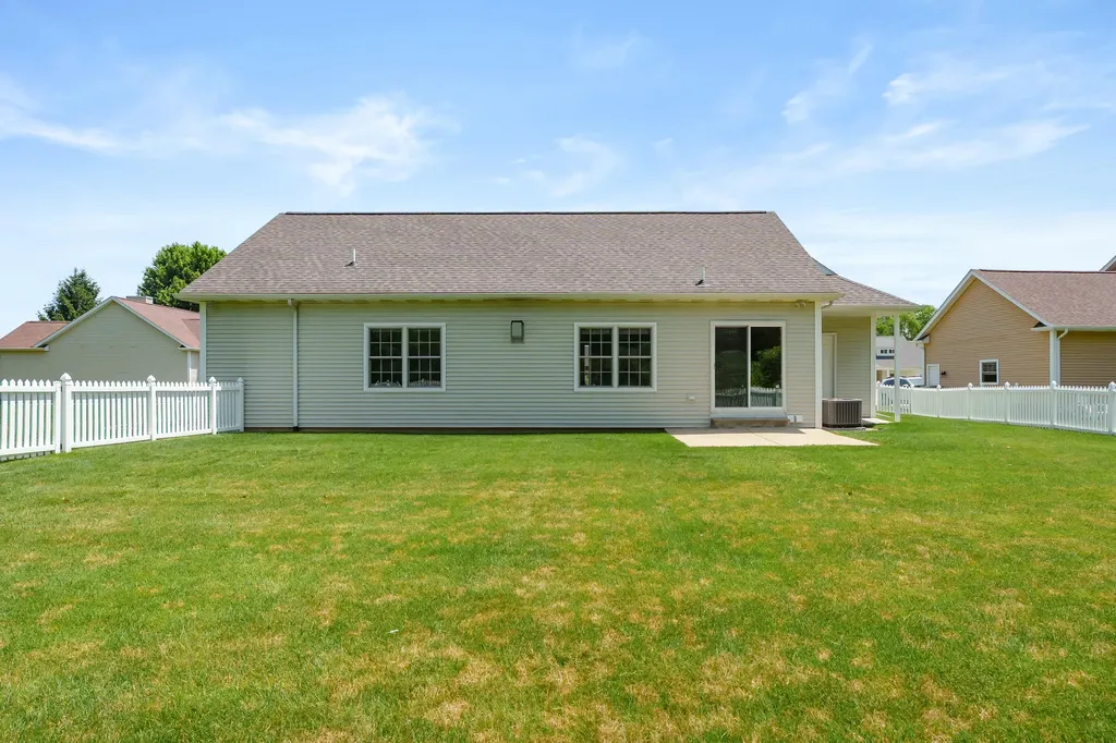 597 Winter Slope Oshtemo Charter Township MI 49009
