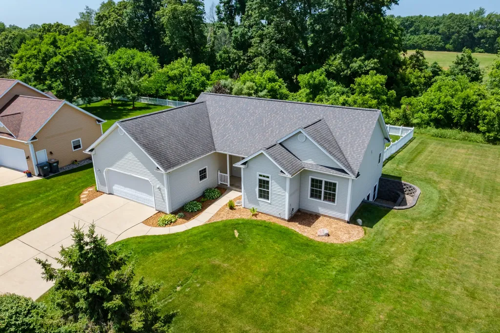 597 Winter Slope Oshtemo Charter Township MI 49009