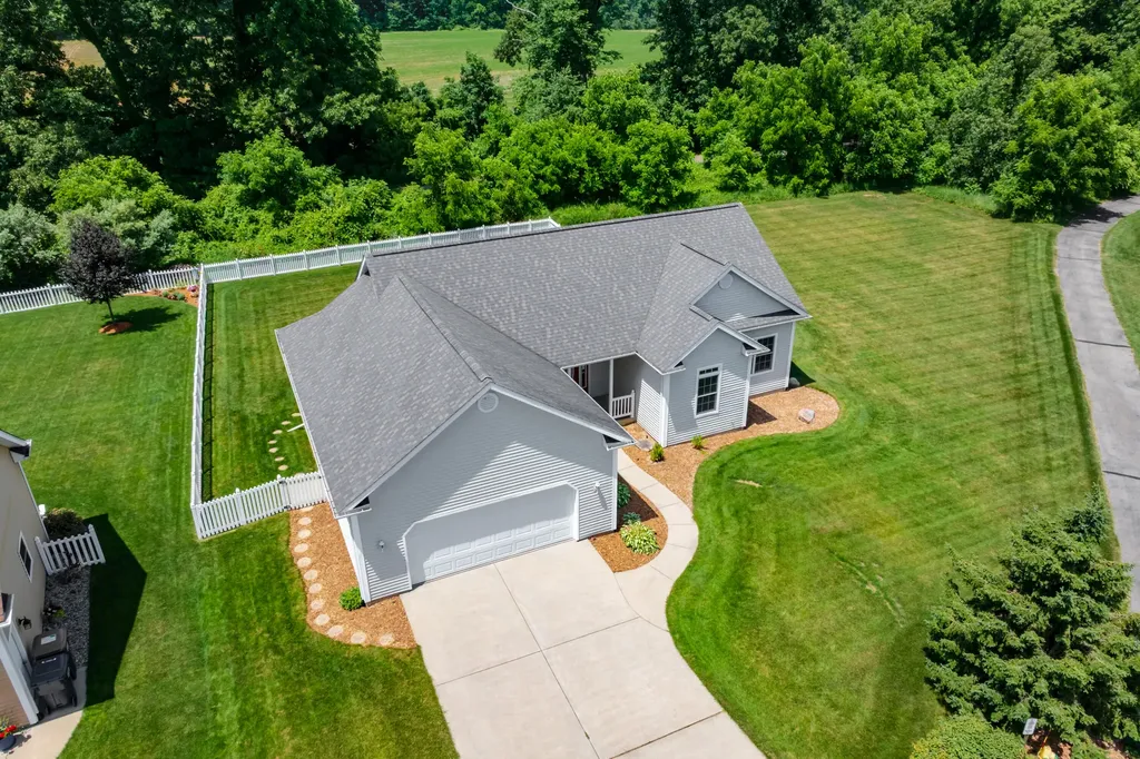 597 Winter Slope Oshtemo Charter Township MI 49009