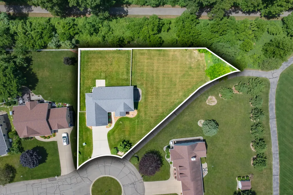 597 Winter Slope Oshtemo Charter Township MI 49009