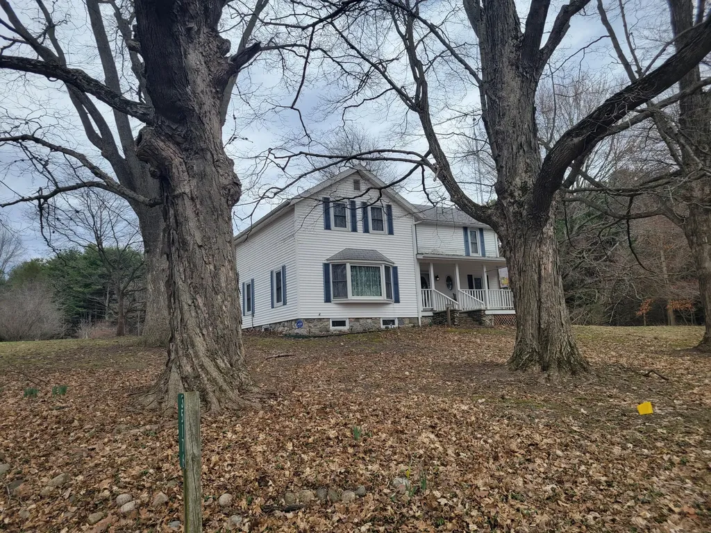35176 Mill Lake Road Bloomingdale Township MI 49055