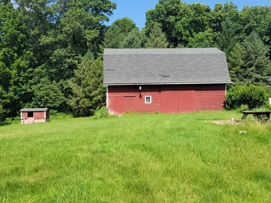 35176 Mill Lake Road Bloomingdale Township MI 49055