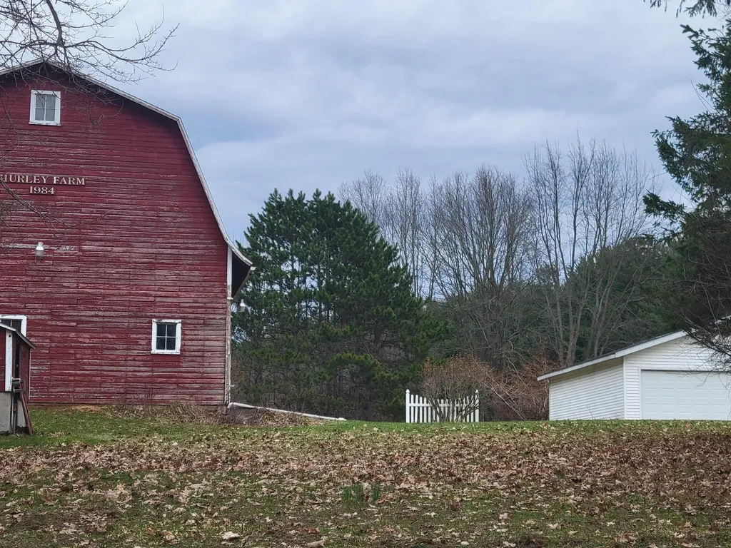 35176 Mill Lake Road Bloomingdale Township MI 49055