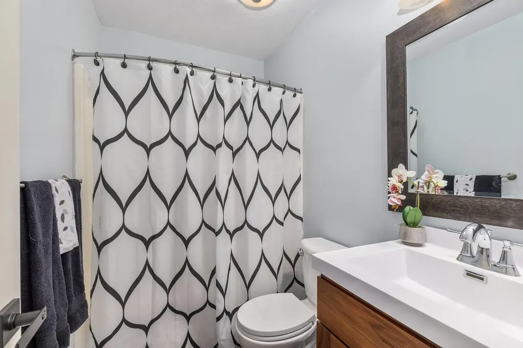 4815 Sweet Cherry Lane Kalamazoo Charter Township MI 49004