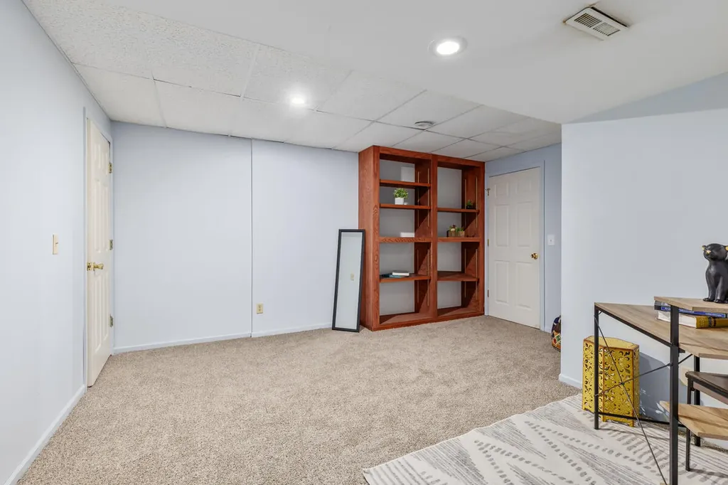 4815 Sweet Cherry Lane Kalamazoo Charter Township MI 49004