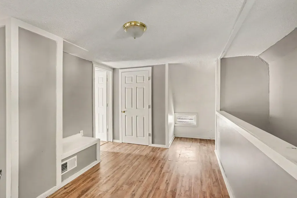 707 Denner Street Kalamazoo City MI 49006
