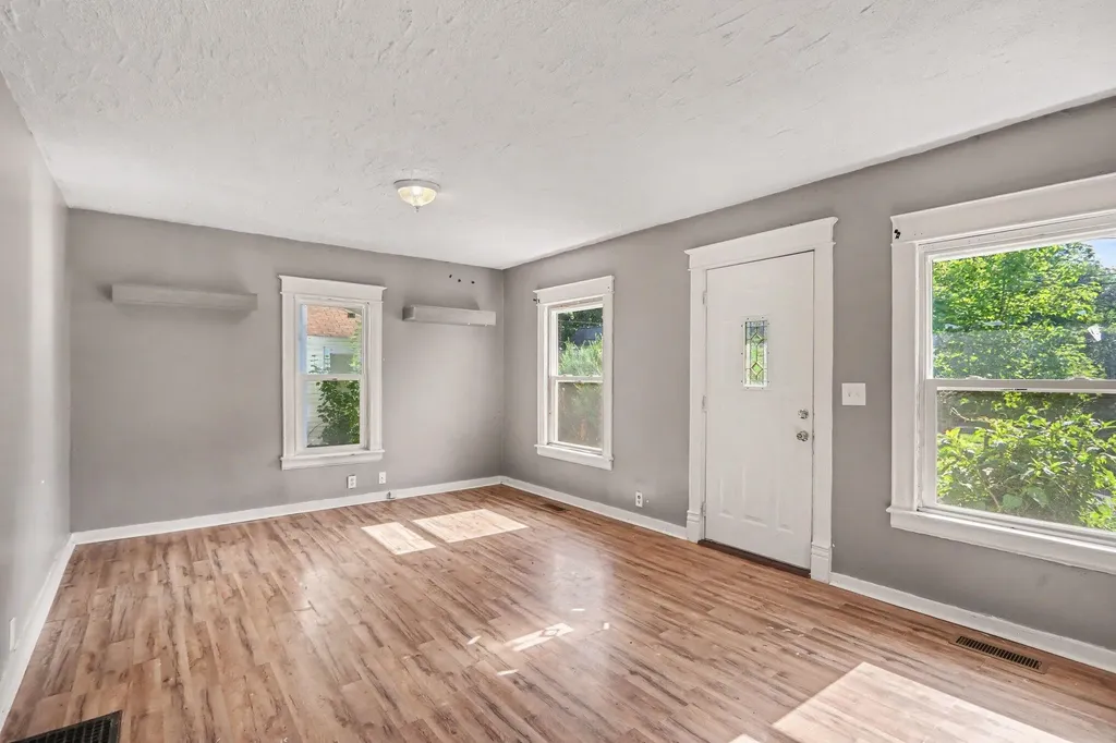 707 Denner Street Kalamazoo City MI 49006