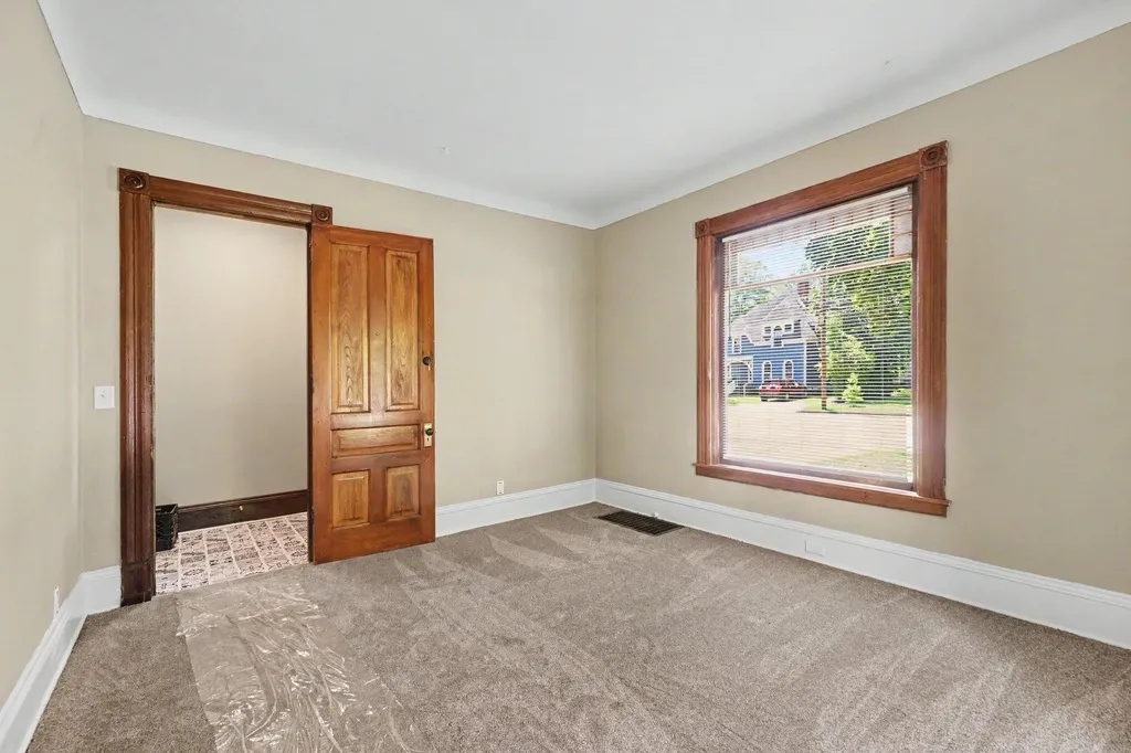 710 Wheaton Avenue Kalamazoo City MI 49008