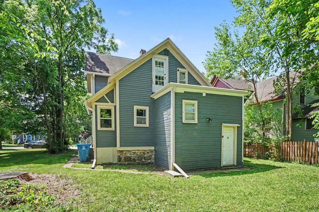 710 Wheaton Avenue Kalamazoo City MI 49008