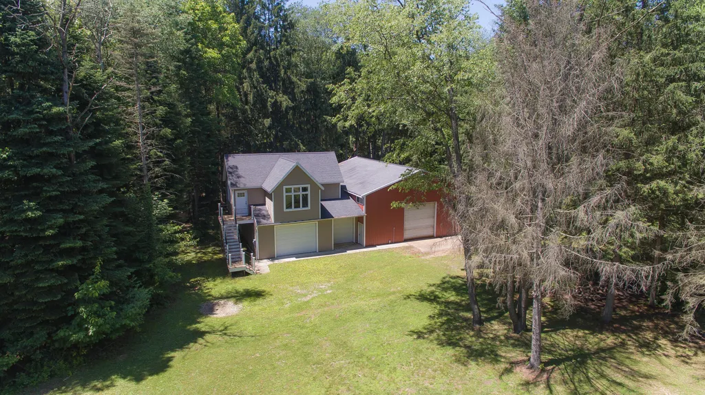 34268 County Road 653 Almena Township MI 49079