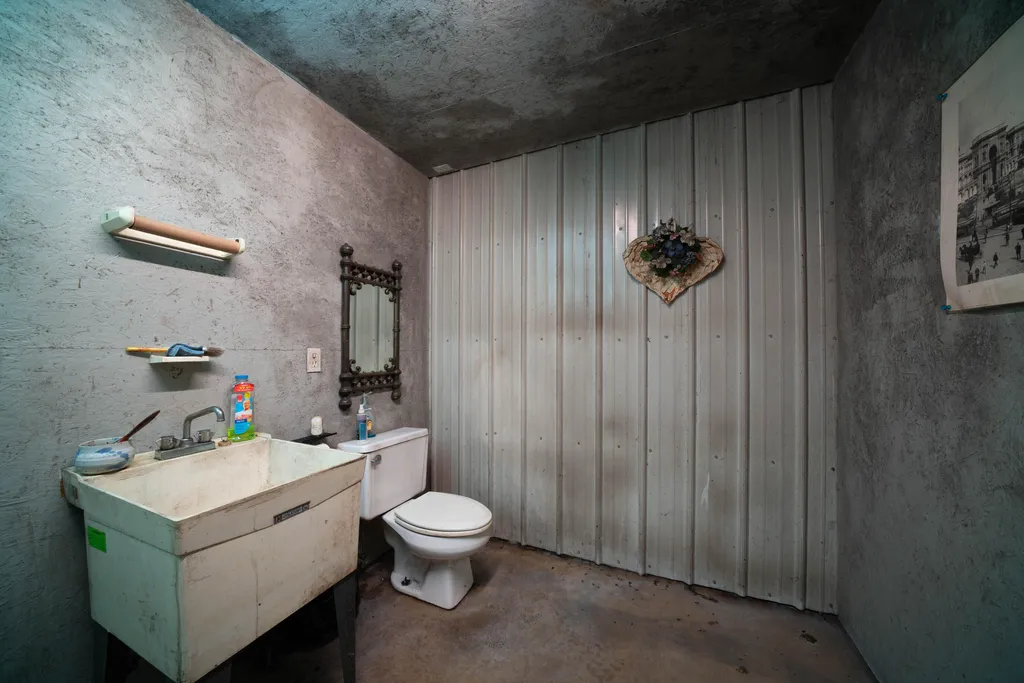 34268 County Road 653 Almena Township MI 49079