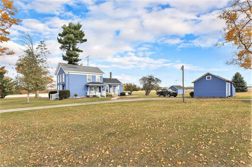55637 Bennett Road Leonidas Township MI 49066