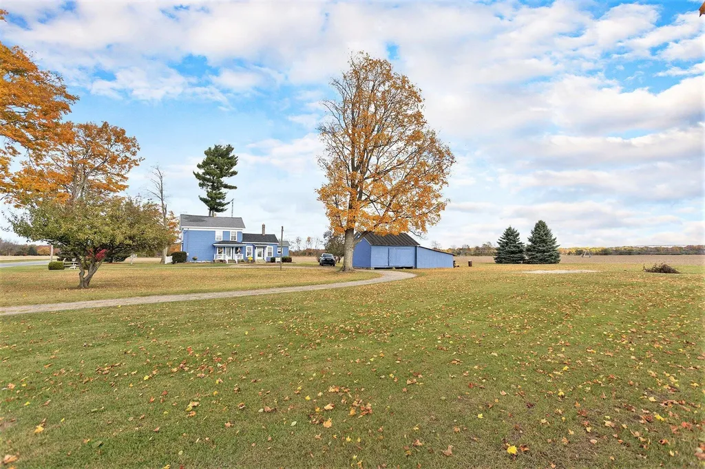 55637 Bennett Road Leonidas Township MI 49066
