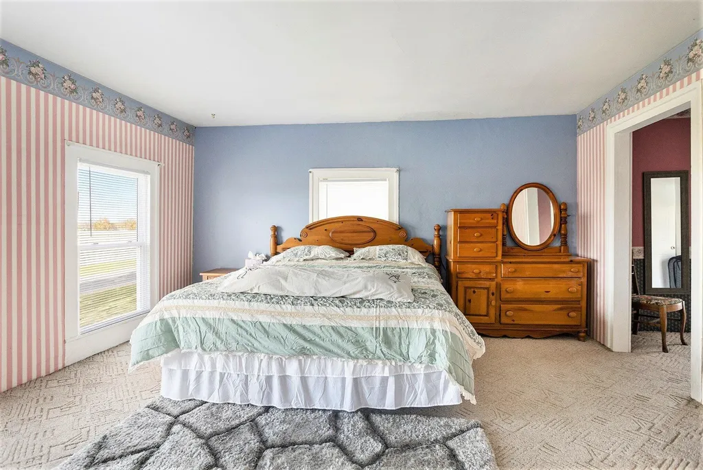 55637 Bennett Road Leonidas Township MI 49066