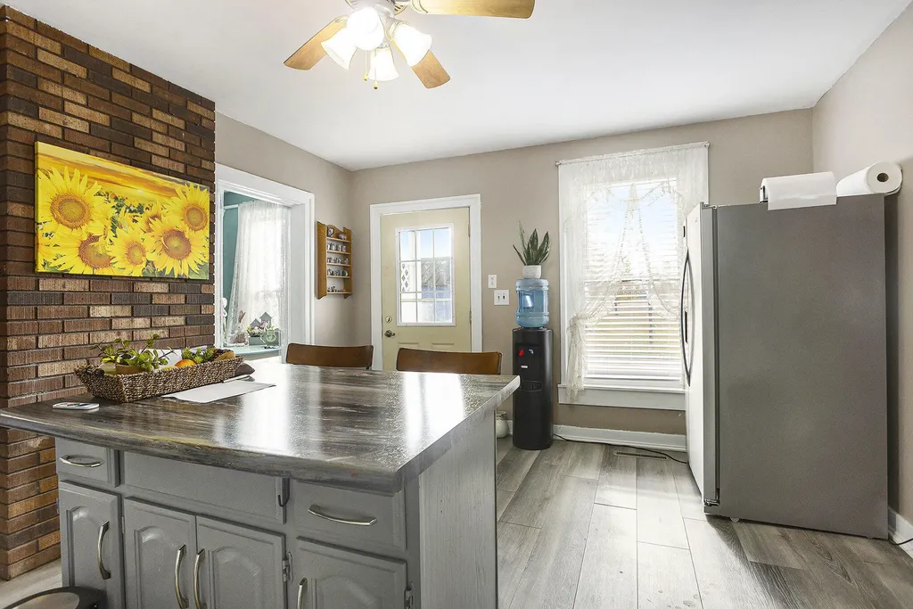55637 Bennett Road Leonidas Township MI 49066