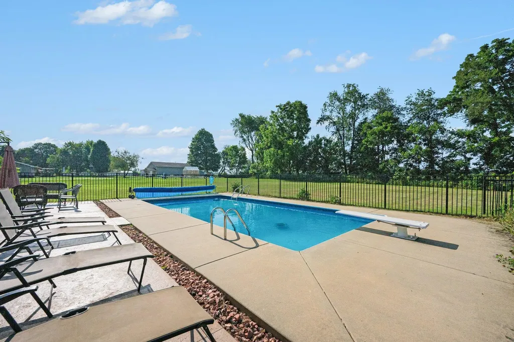 18928 E Michigan Avenue Marengo Township MI 49068