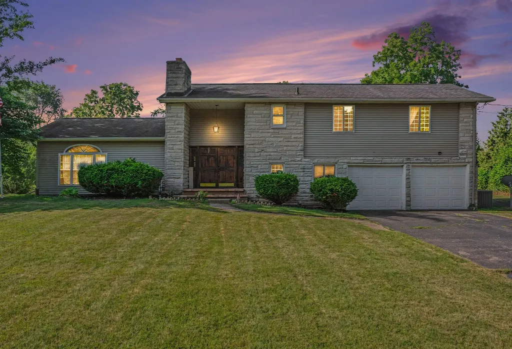 18928 E Michigan Avenue Marengo Township MI 49068