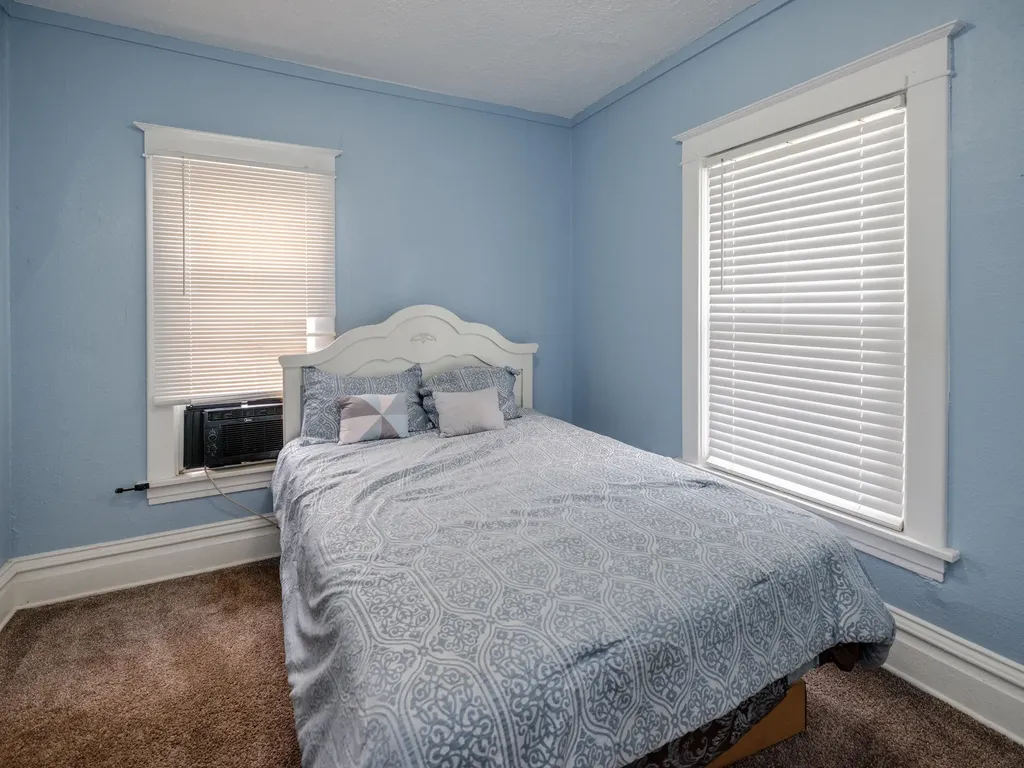 813 Reed Street Kalamazoo City MI 49001