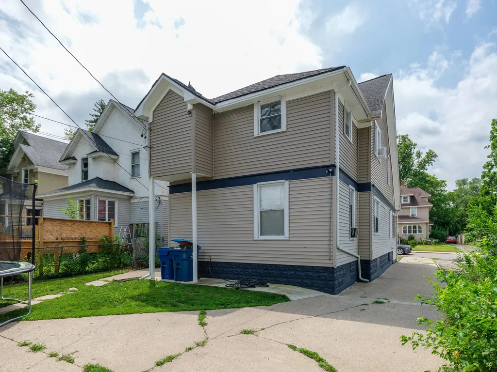 813 Reed Street Kalamazoo City MI 49001