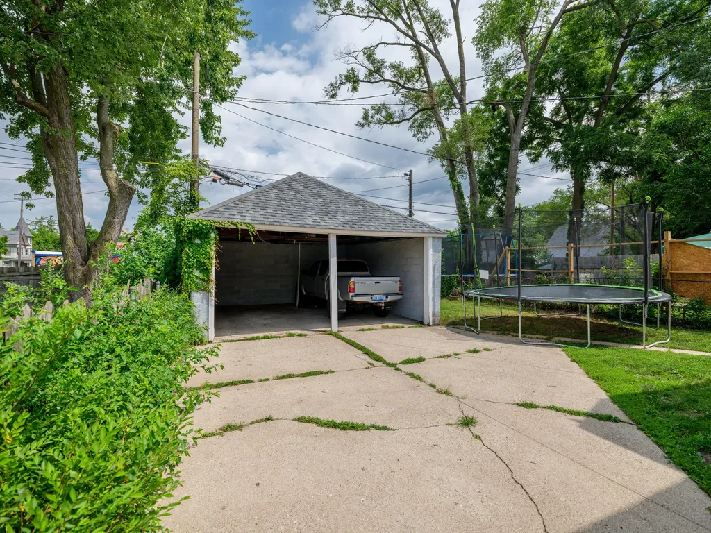 813 Reed Street Kalamazoo City MI 49001