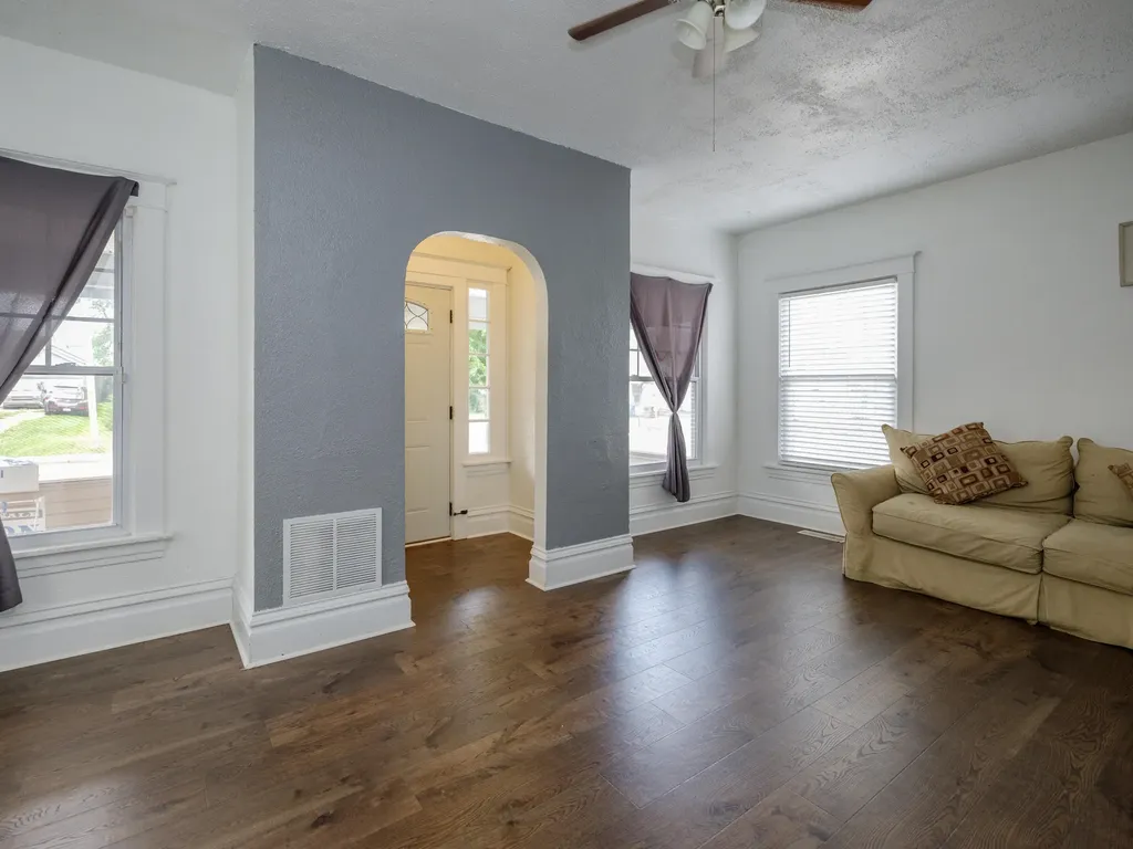 813 Reed Street Kalamazoo City MI 49001