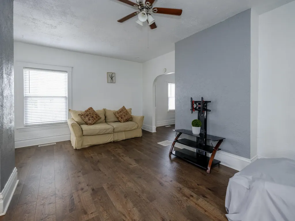 813 Reed Street Kalamazoo City MI 49001