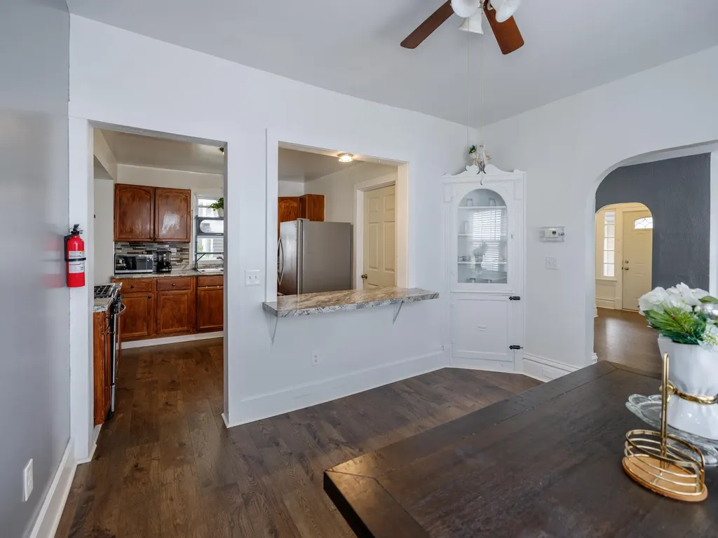 813 Reed Street Kalamazoo City MI 49001