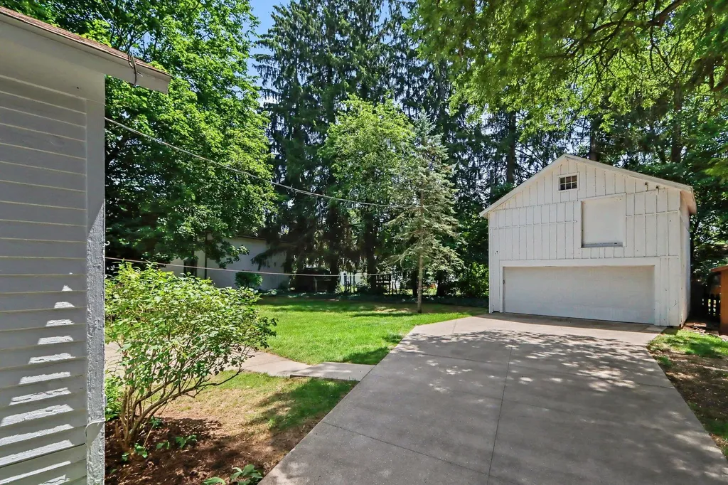 115 Delano Street Allegan City MI 49010