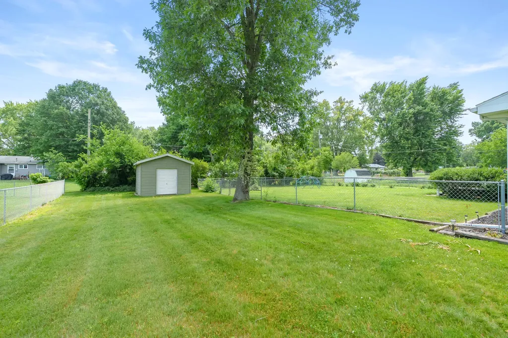 17175 Moorepark Road Park Township MI 49093