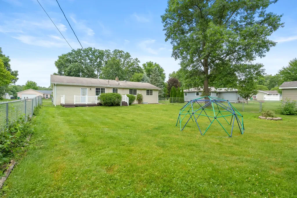 17175 Moorepark Road Park Township MI 49093