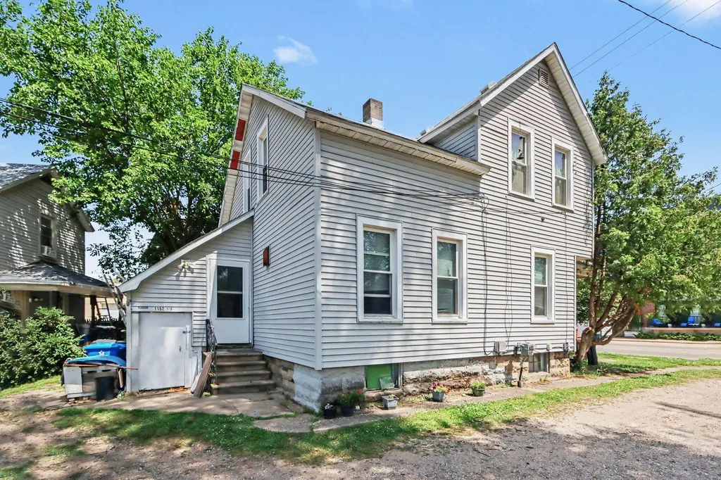 1152 Portage Street Kalamazoo City MI 49001