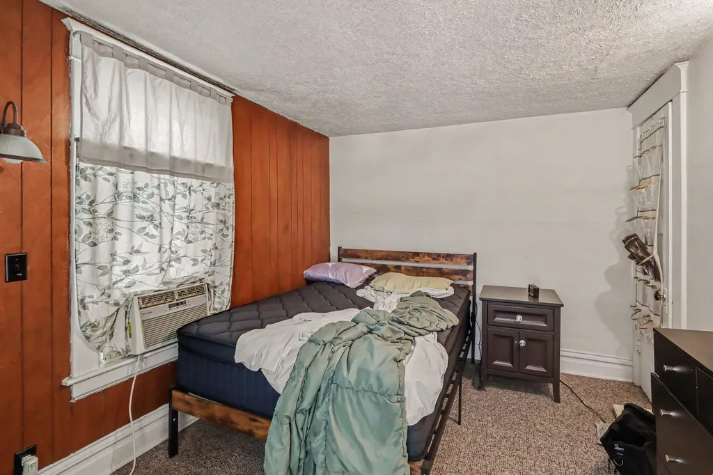 1152 Portage Street Kalamazoo City MI 49001