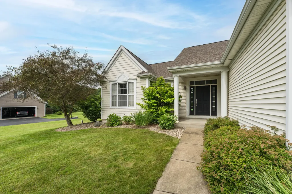 7597 Prairie Crossing Lane Richland Township MI 49004