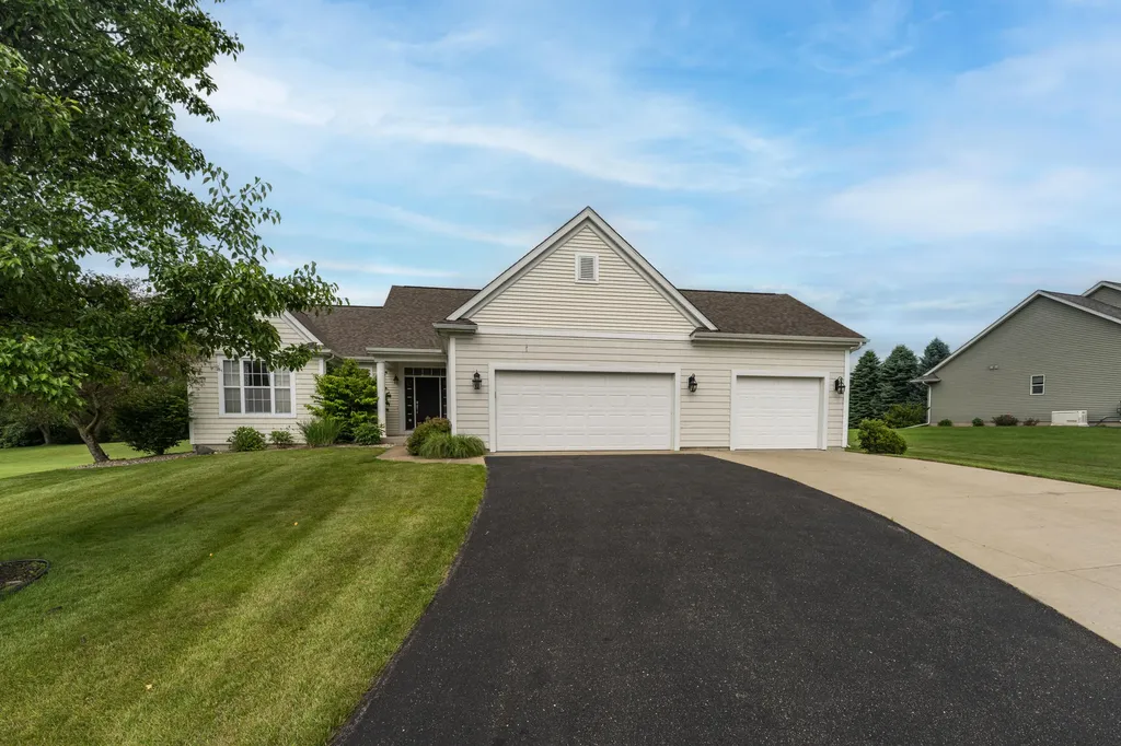 7597 Prairie Crossing Lane Richland Township MI 49004