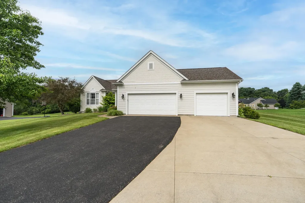 7597 Prairie Crossing Lane Richland Township MI 49004