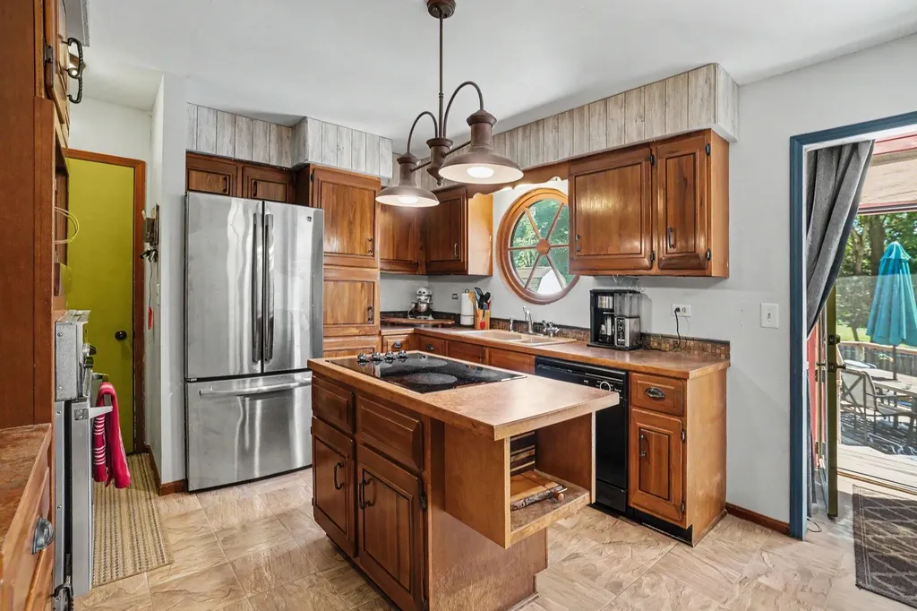 601 W North Street Paw Paw Village MI 49079