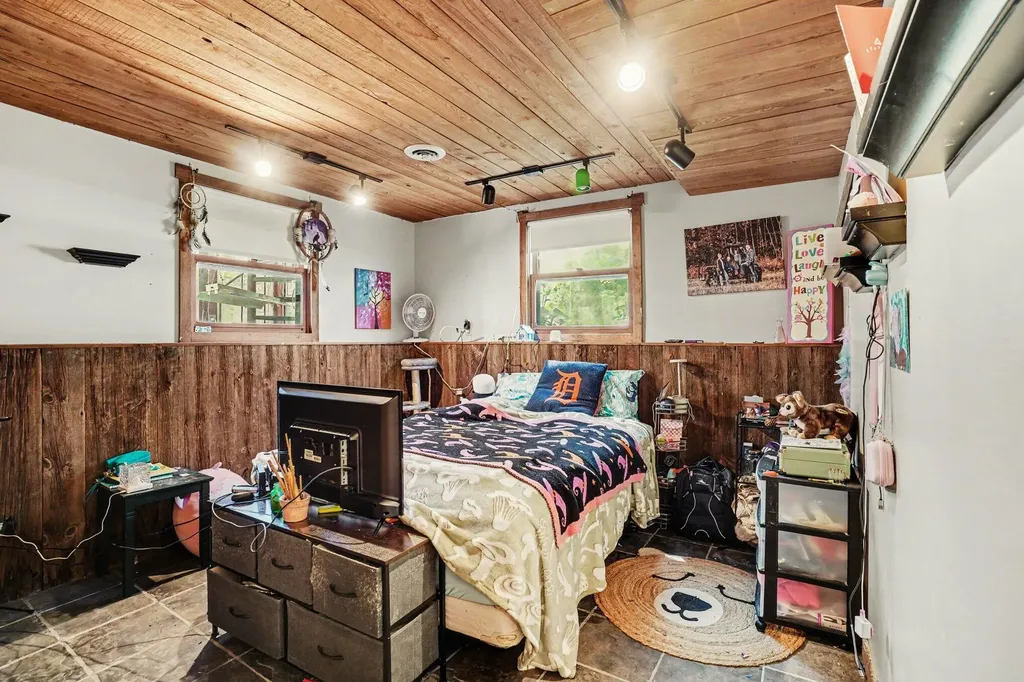 601 W North Street Paw Paw Village MI 49079