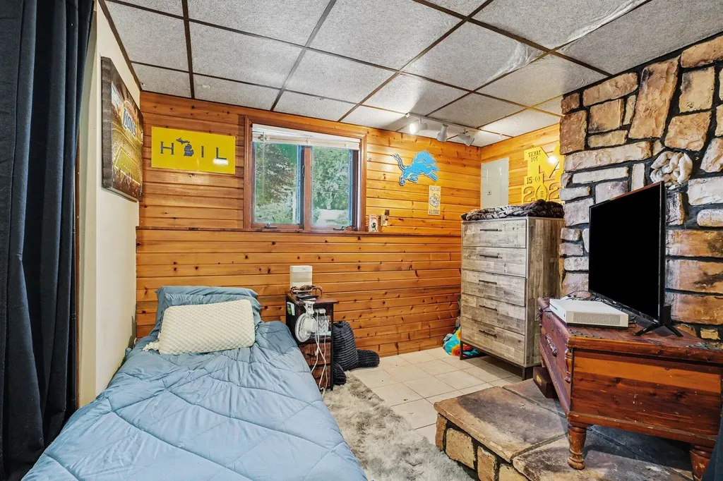 601 W North Street Paw Paw Village MI 49079