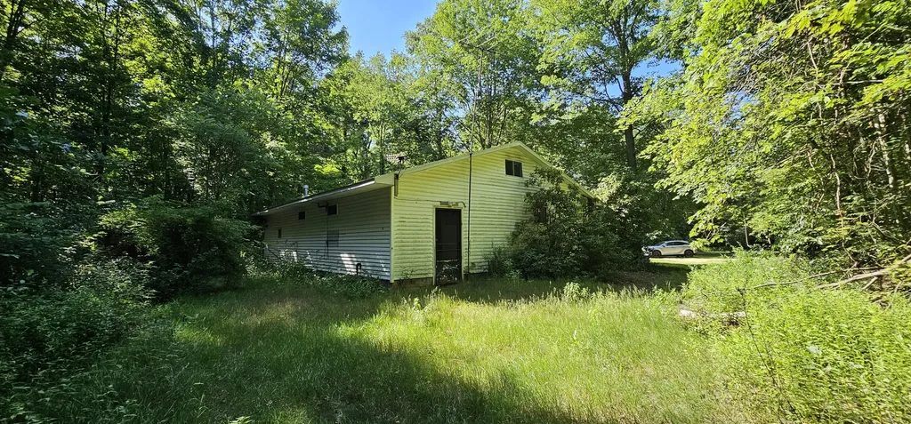 5780 104th Avenue Lee Township MI 49056