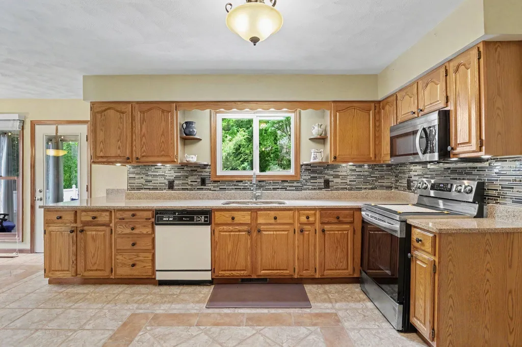 141 Rosewood Trail Battle Creek City MI 49014
