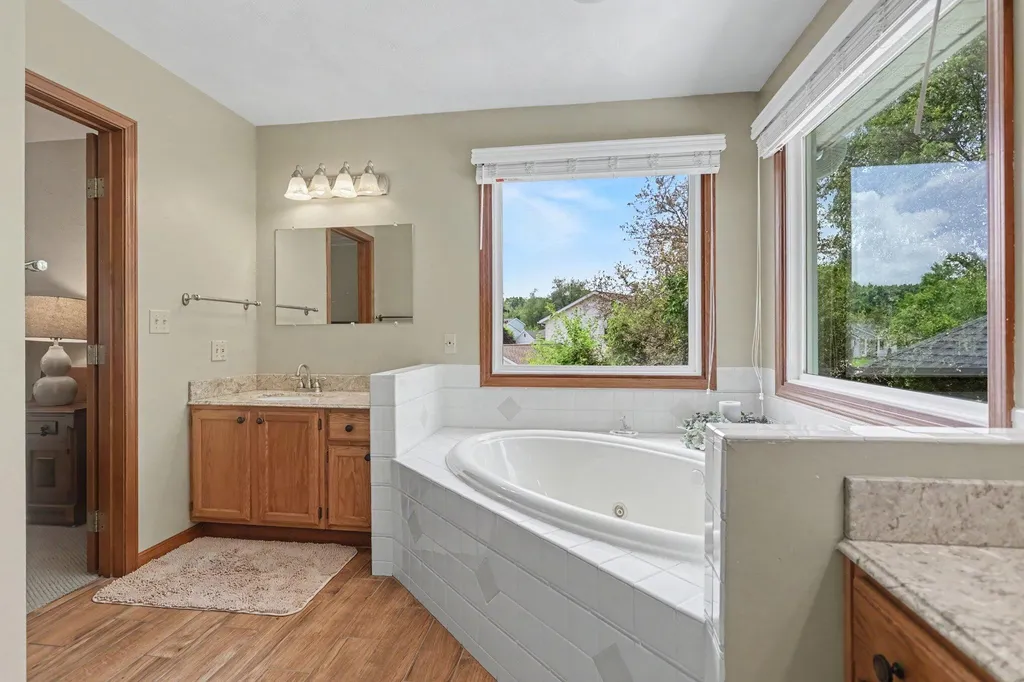 141 Rosewood Trail Battle Creek City MI 49014