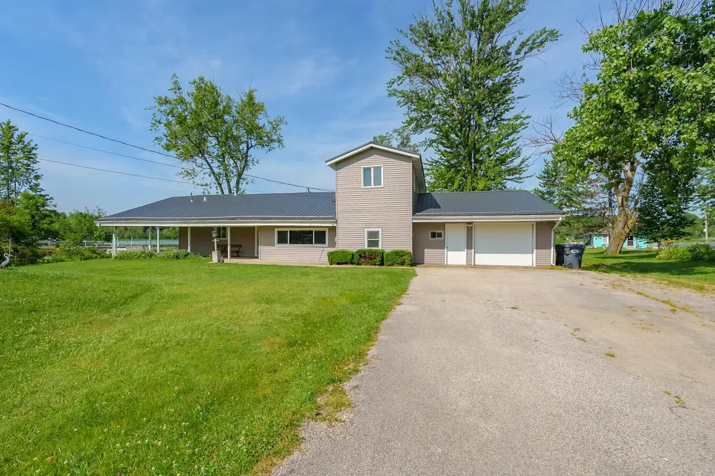 48930 68th Street Hartford Township MI 49057