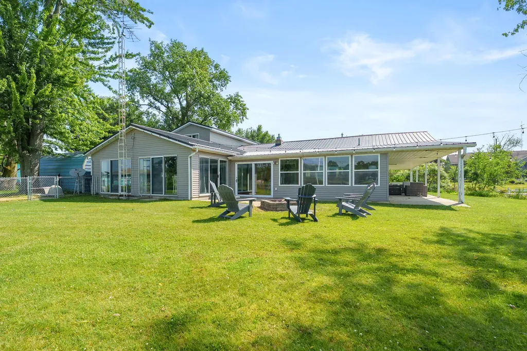 48930 68th Street Hartford Township MI 49057