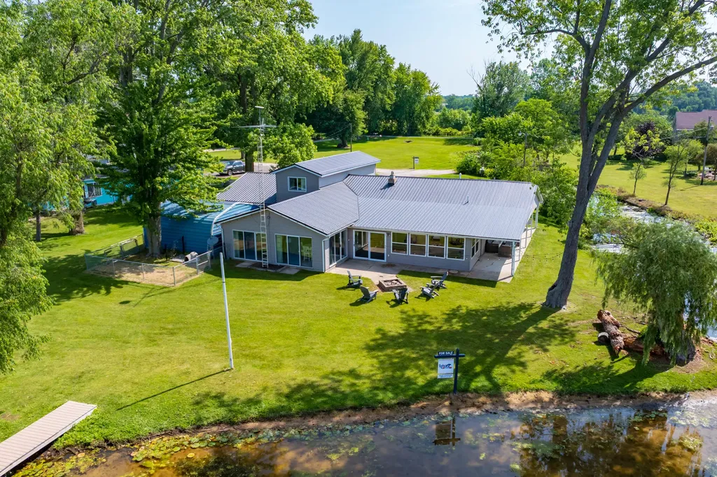 48930 68th Street Hartford Township MI 49057