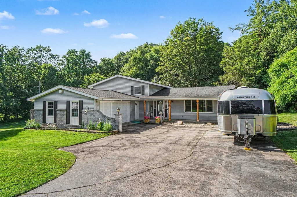 355 W F Avenue Cooper Charter Township MI 49009