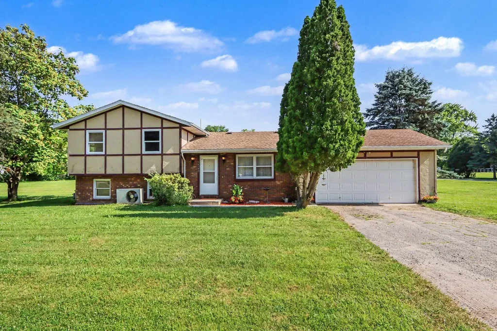 34792 Mill Lake Road Bloomingdale Township MI 49055