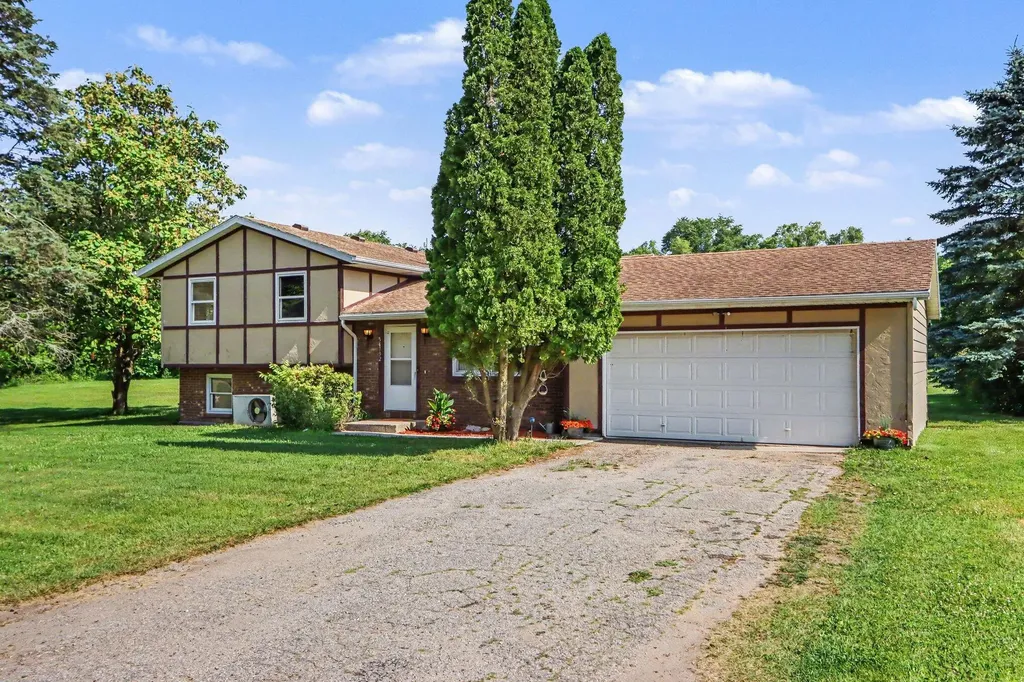34792 Mill Lake Road Bloomingdale Township MI 49055