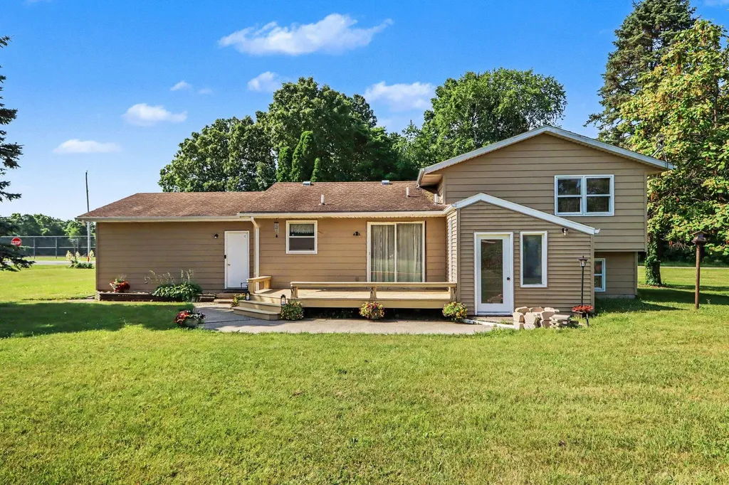 34792 Mill Lake Road Bloomingdale Township MI 49055