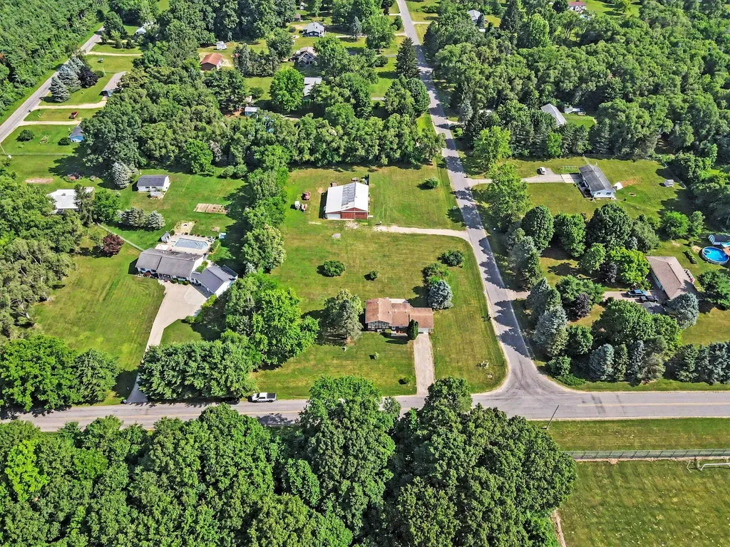 34792 Mill Lake Road Bloomingdale Township MI 49055